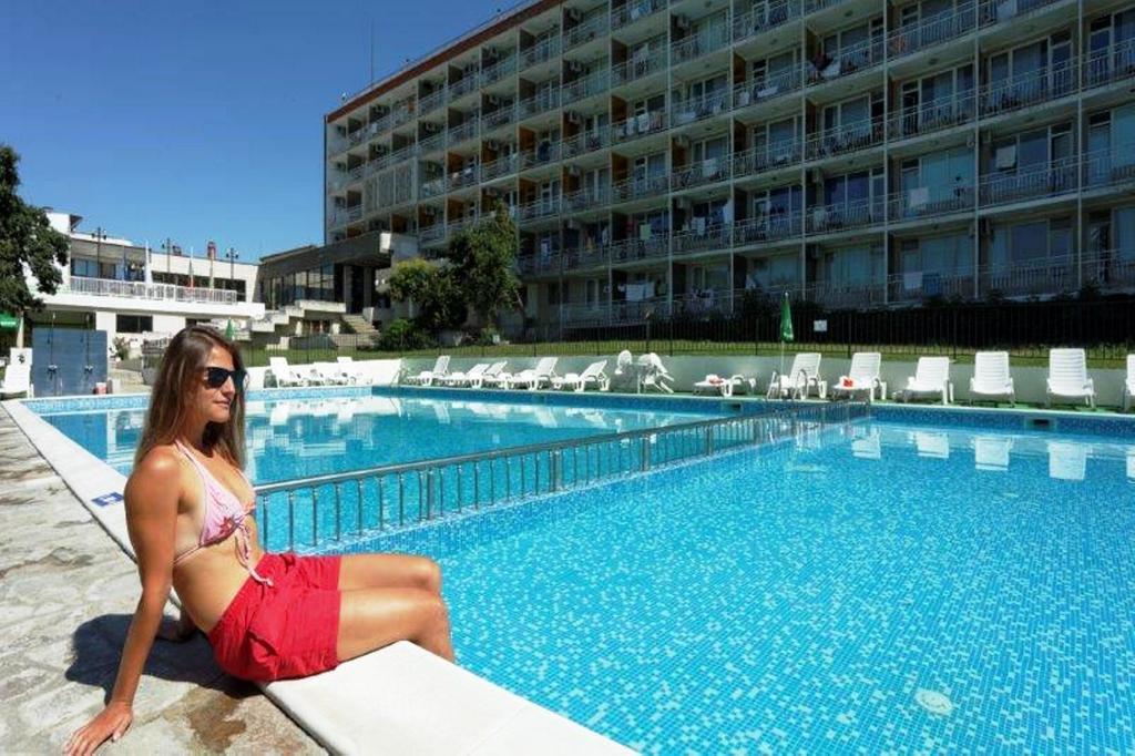 Geolog Hotel 圣君士坦丁和海伦那 外观 照片
